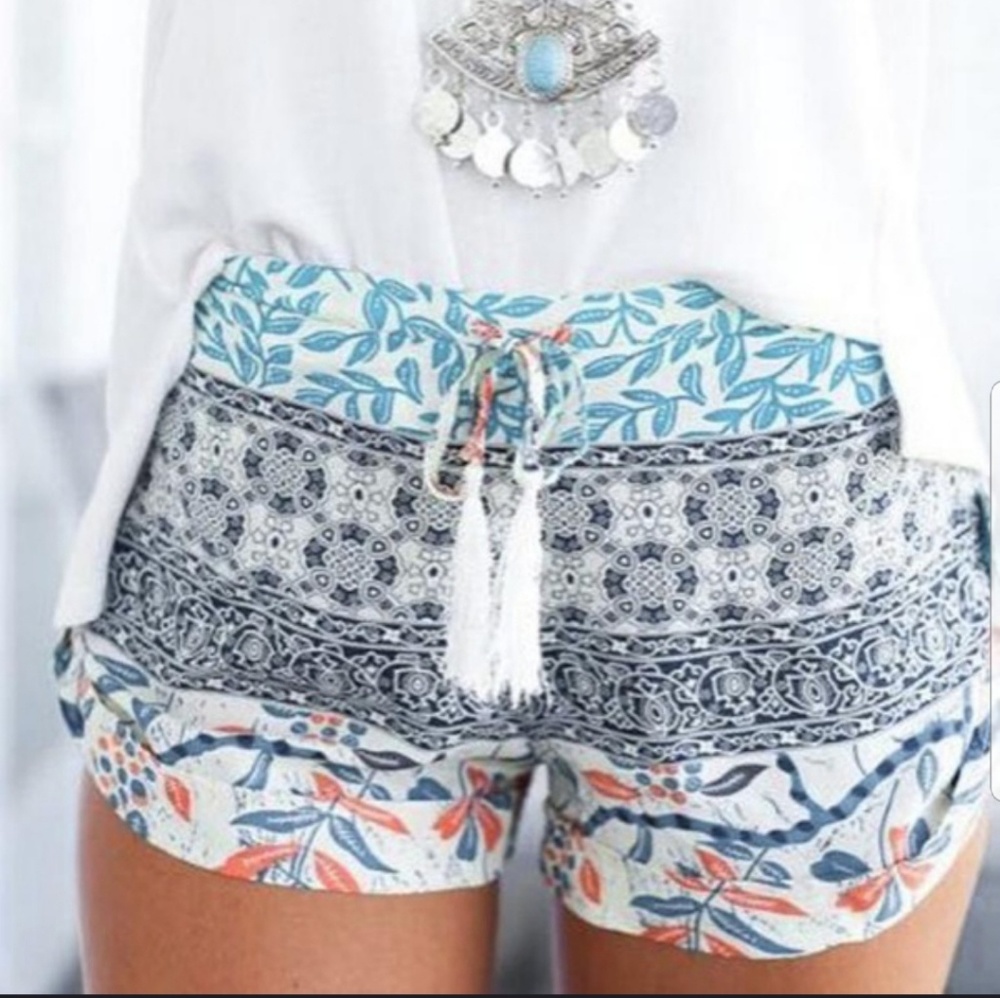 "Lizzy" shorts